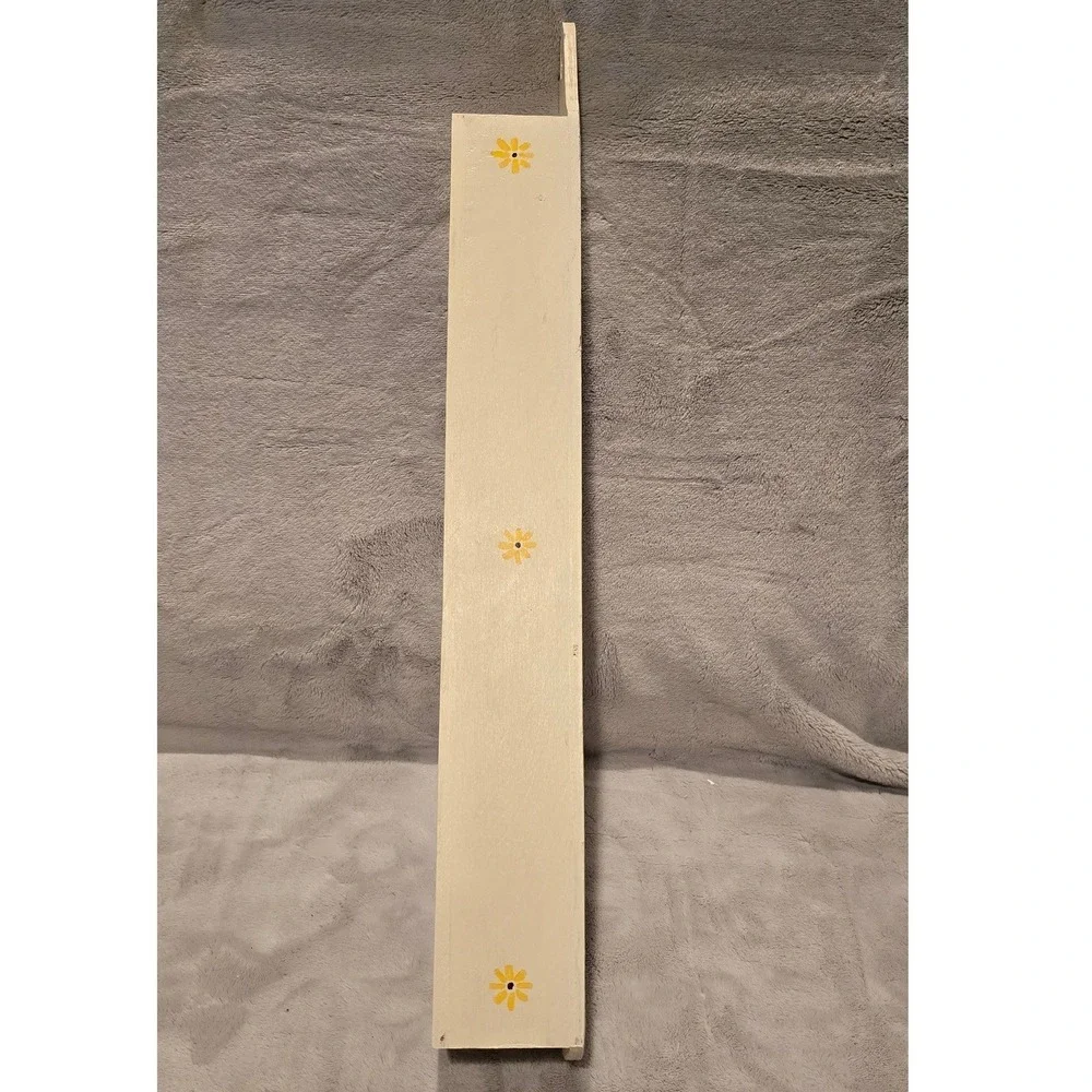 Vintage Wooden Heart Cottagecore Farmhouse Trinket Hanging Shelf 19.5